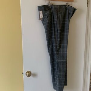 Banana Republic Black and white ankle length Avery Trouser 14Tall.